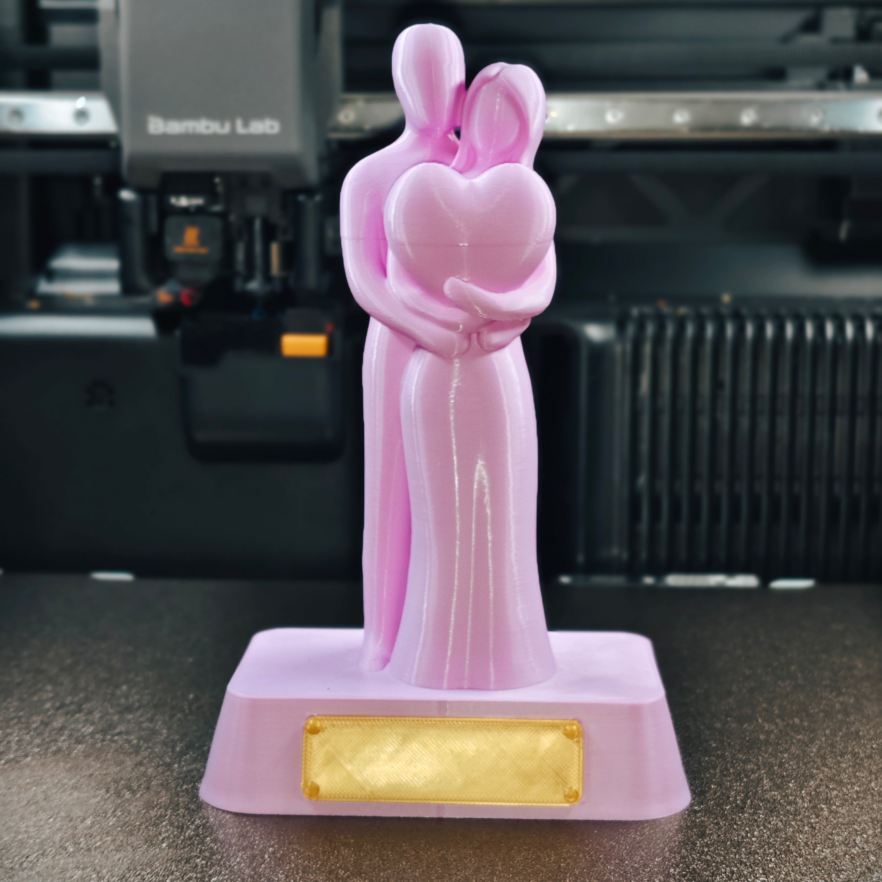 customizable Hugging Couple Statue