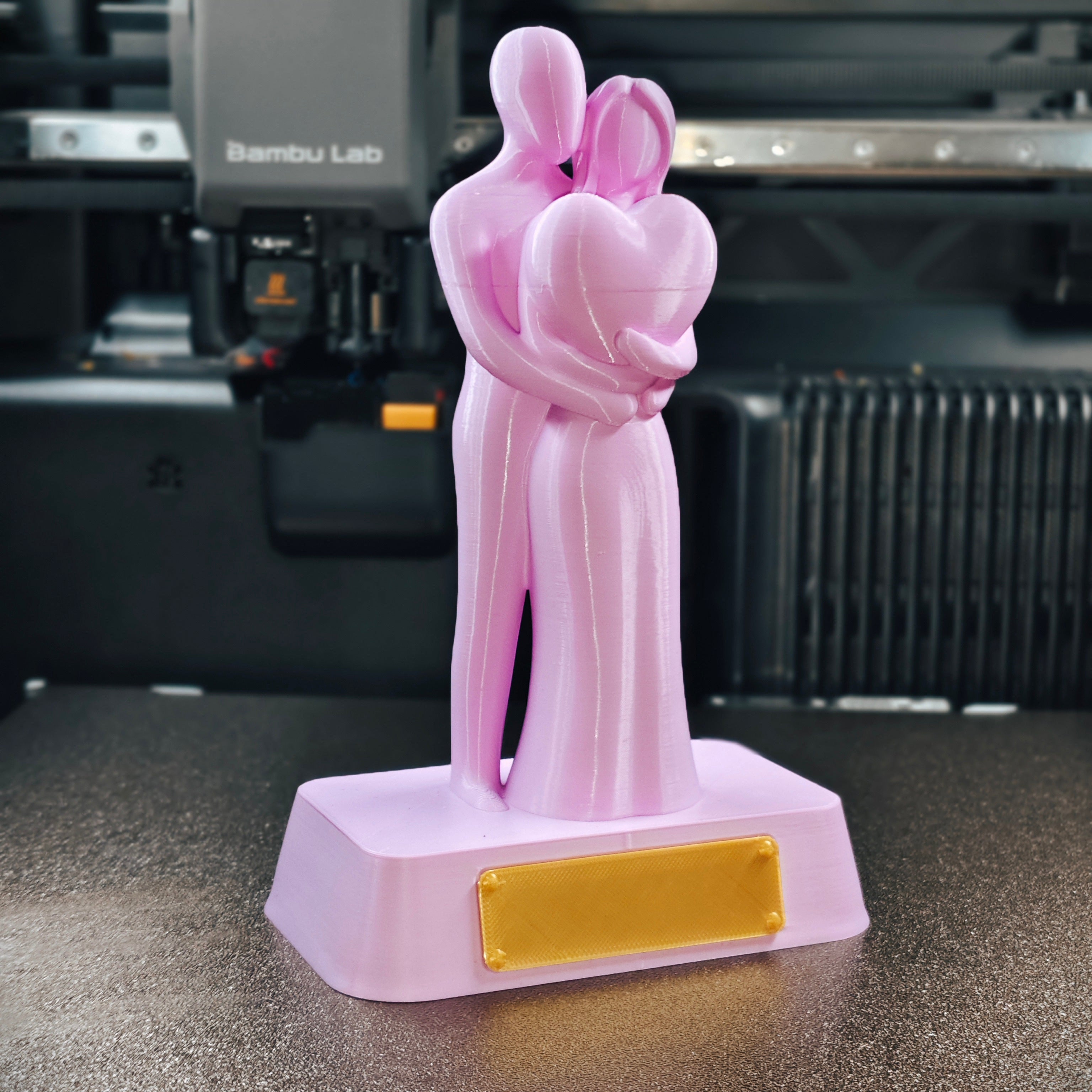 customizable Hugging Couple Statue