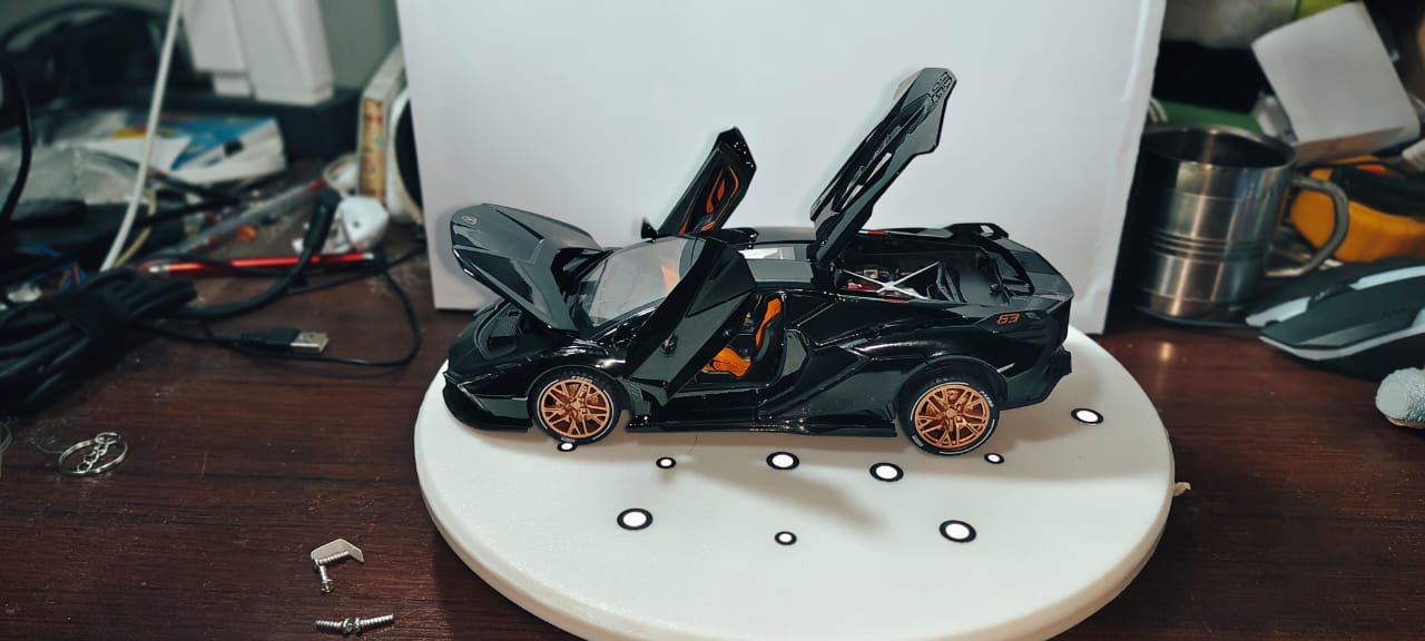 Lamborghini Sian FKP 37 1:24  DIECAST CAR