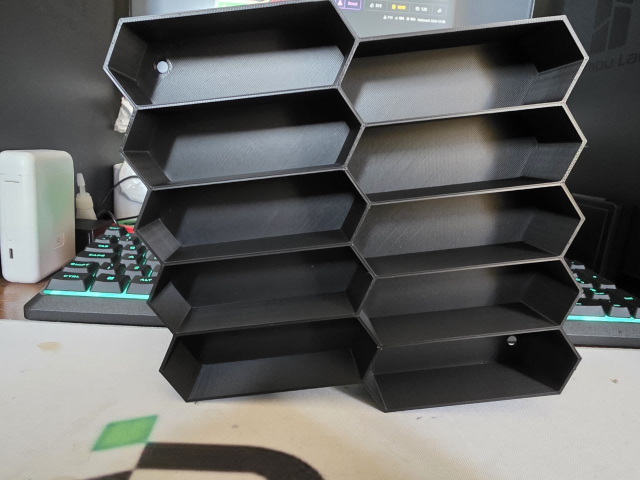 Hot Wheels shelf for 10 Cars