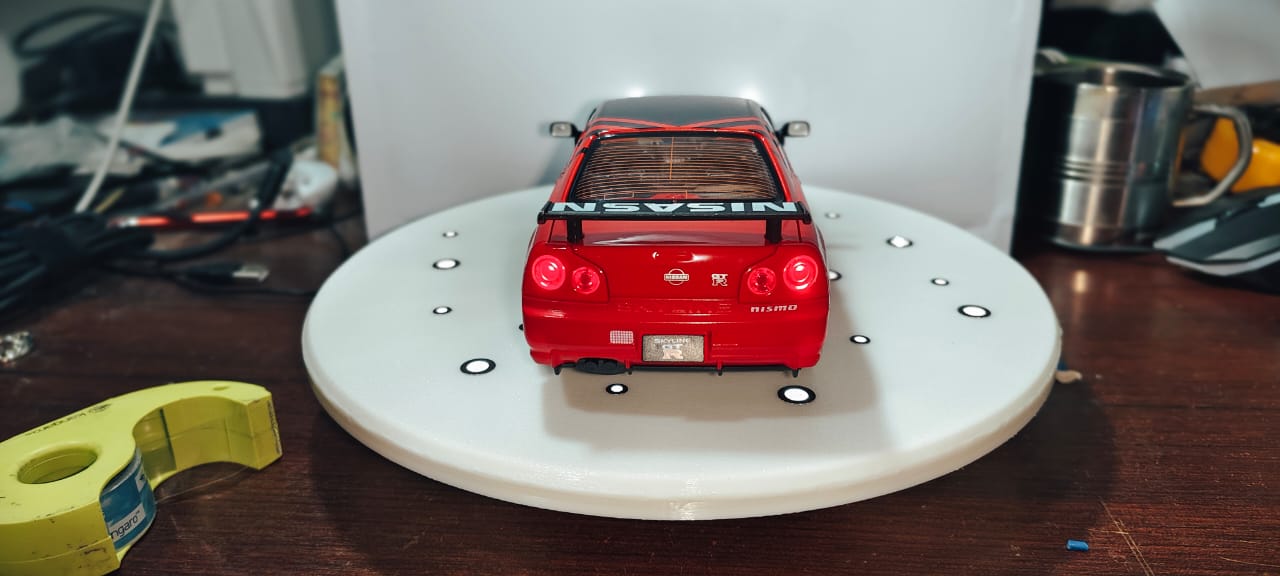 Nissan Skyline GT-R R34 1:24  DIECAST CAR