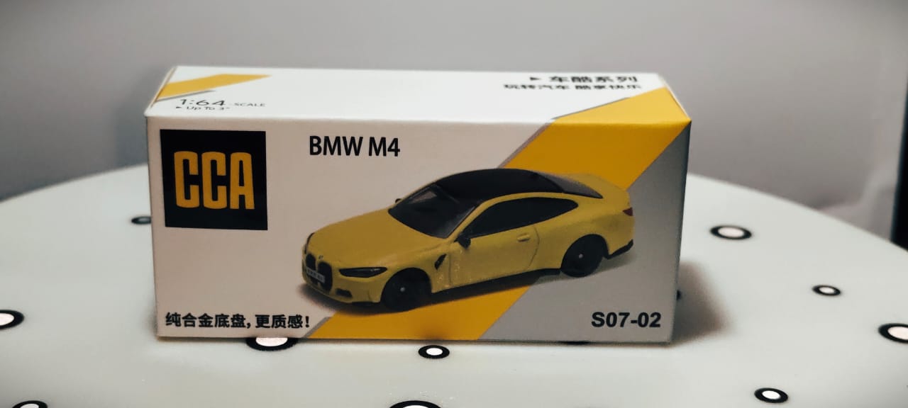 CCA BMW M4 1:64 with keyholder