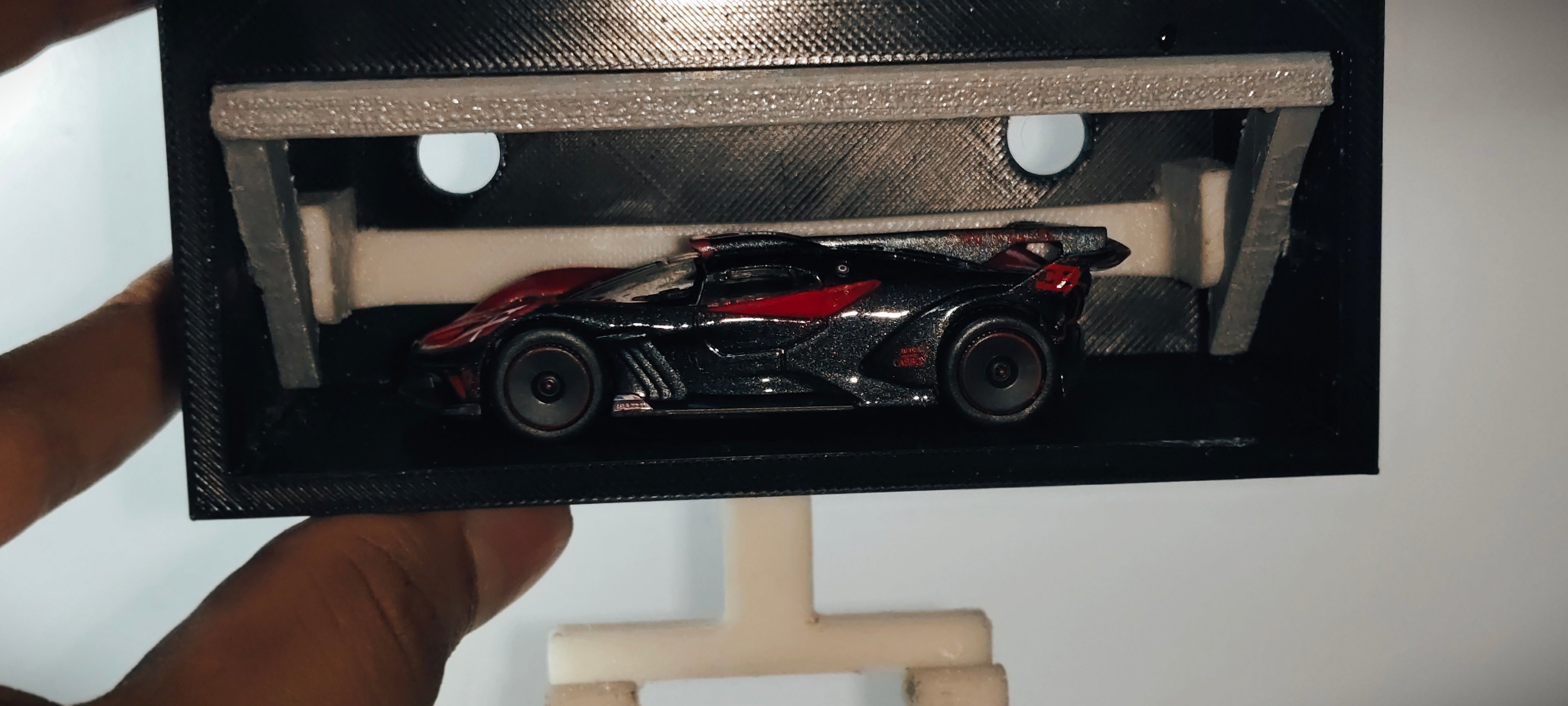 Burago BUGATTI BOLIDE 1:64 with keyholder